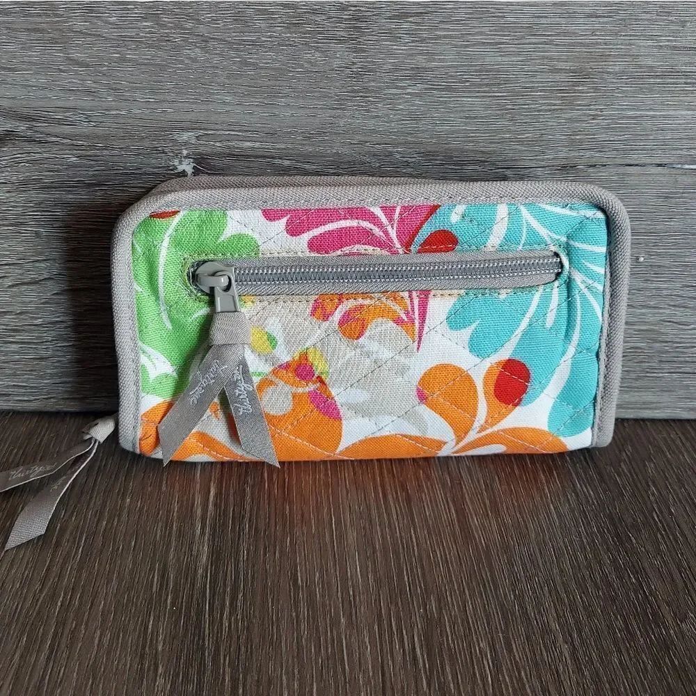 Thirty-One Colorful Wallet - Picture 2 of 6